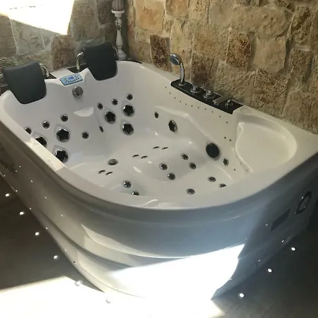 Apartmán Jacuzzi Croisette *