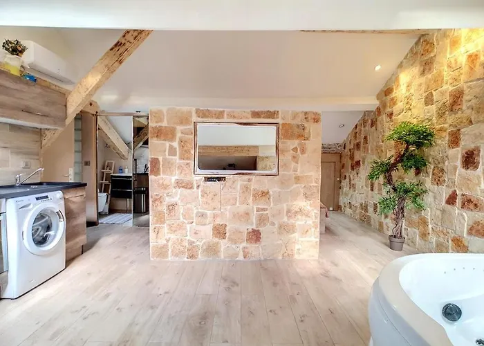 Beautiful With Jacuzzi Appartement Cannes